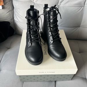 Lace up booties 👢